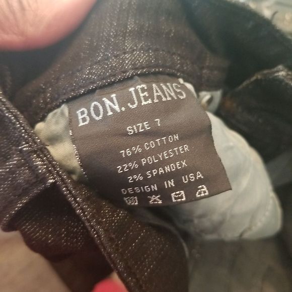 Bon.Jeans Premium Denim High Rise Cuffed Black Distressed Capri Jean's NWT - Picture 10 of 13